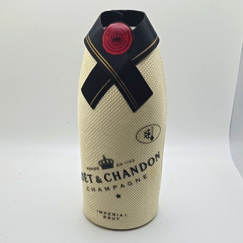 Moet & Chandon | Insulated Champagne Sleeve